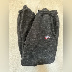 Nike joggers in dark grey